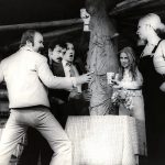 „Valea-râsului”-pe-scena-Teatrului-Tineretului.-În-foto-Boris-Petroff-Paul-Chiribuță-Traian-Pârlog-Nina-Zăinescu-Eugenia-Balaure.