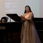Paula-Lorena-Scurtu-finalist-canto-clasic
